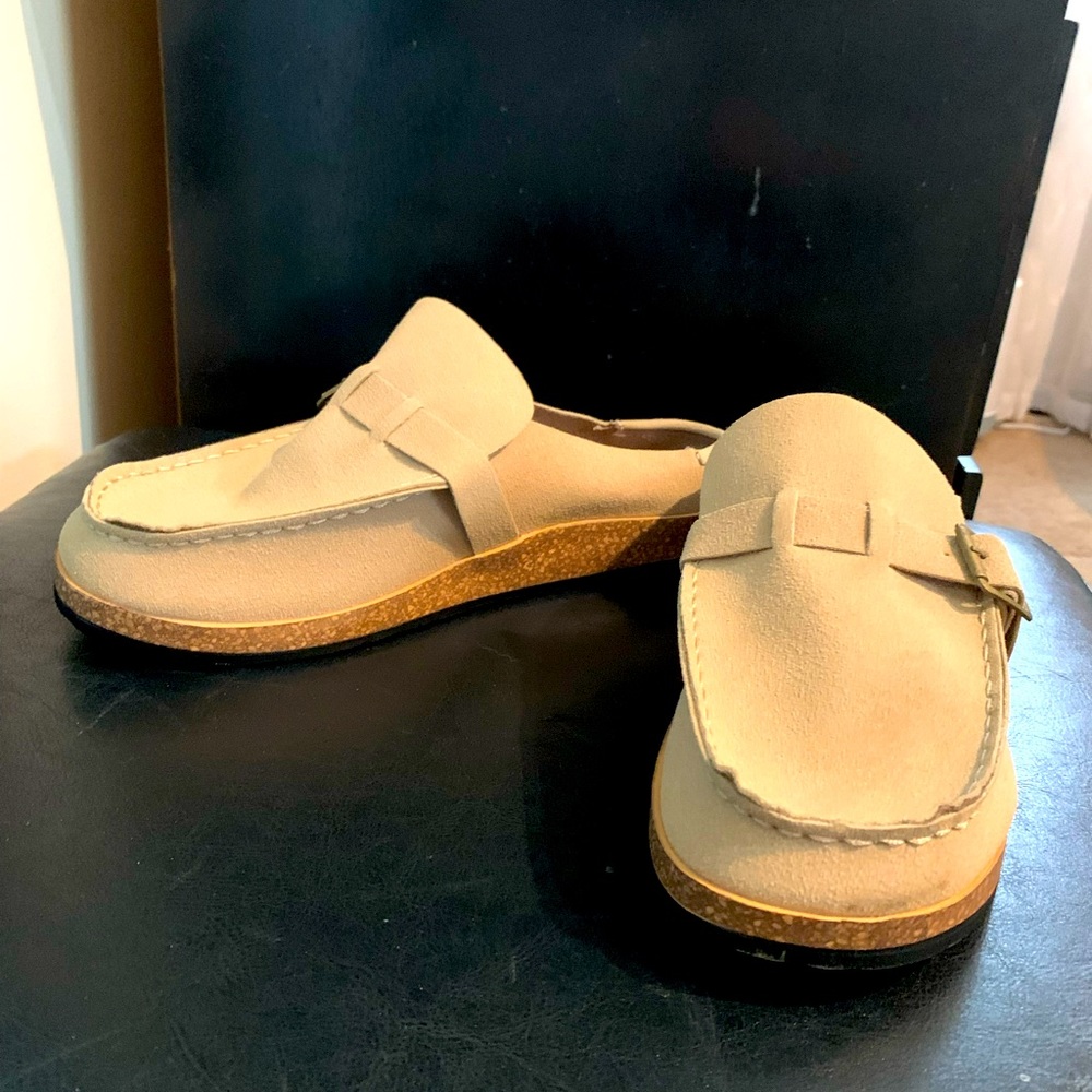 Sz 9 Tan Slides